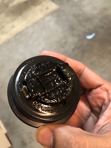 Oil_cap_goo_1